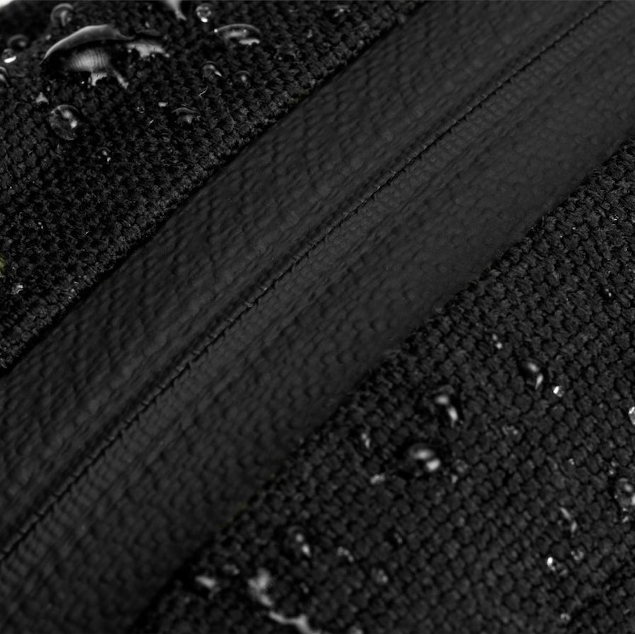 Shoreline Belt Bag 1L - Jet Black - Image 7